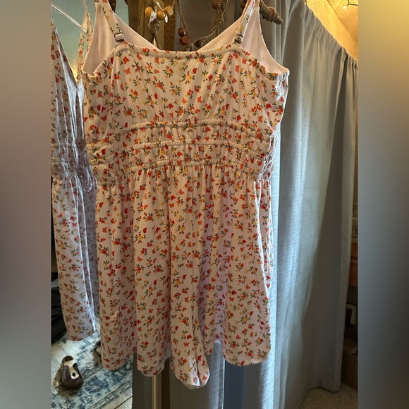 Romper - Picture 4 of 4